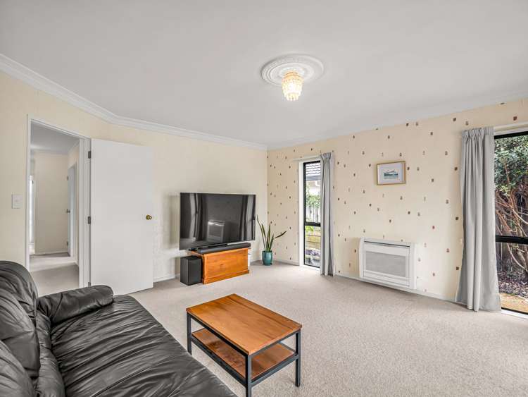 2A Belvedere Crescent Takaro_11