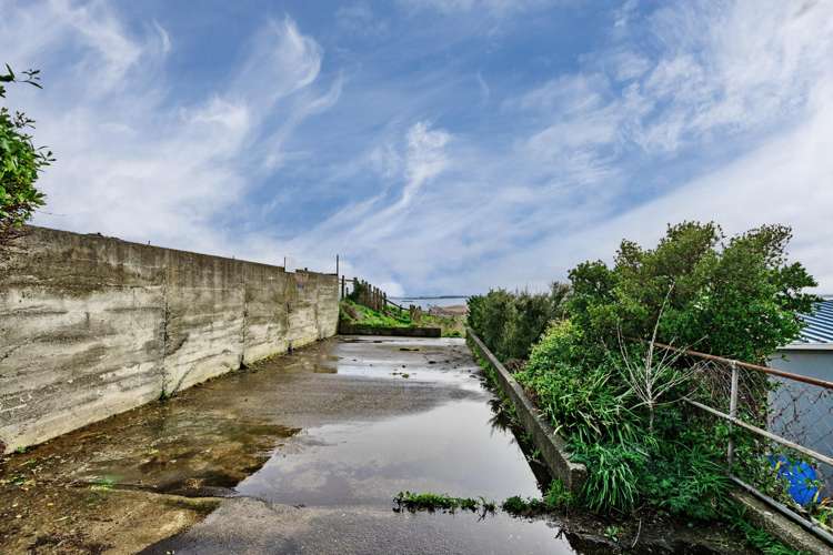 203 Lagan Street Bluff_16