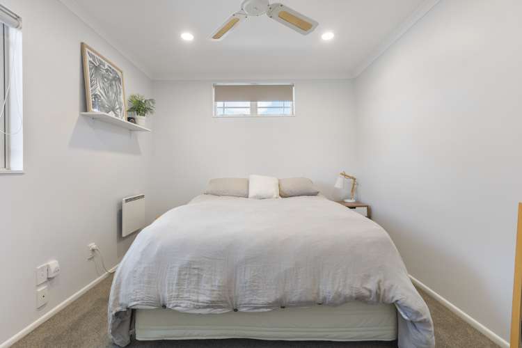 27 Saint Annes Crescent Wattle Downs_11