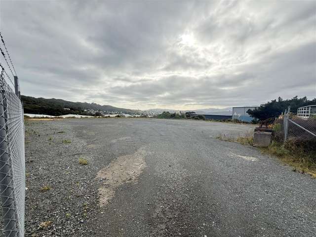 Secure Yard in Porirua