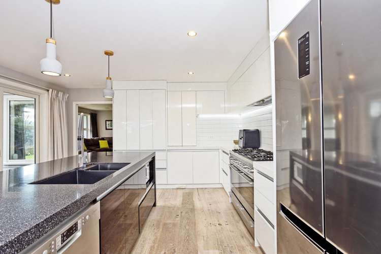 56 Paterson Street Grasmere_6