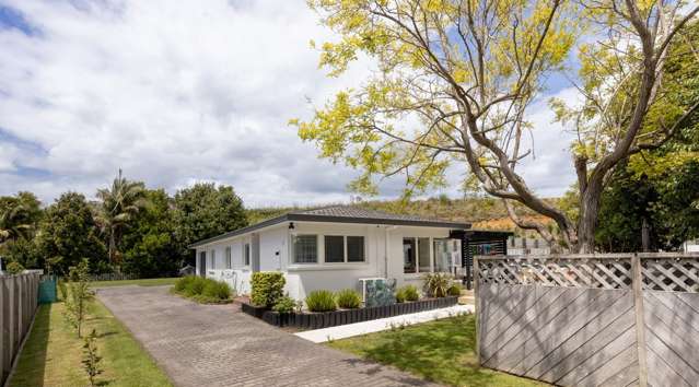 4 Beach Grove Omokoroa_1
