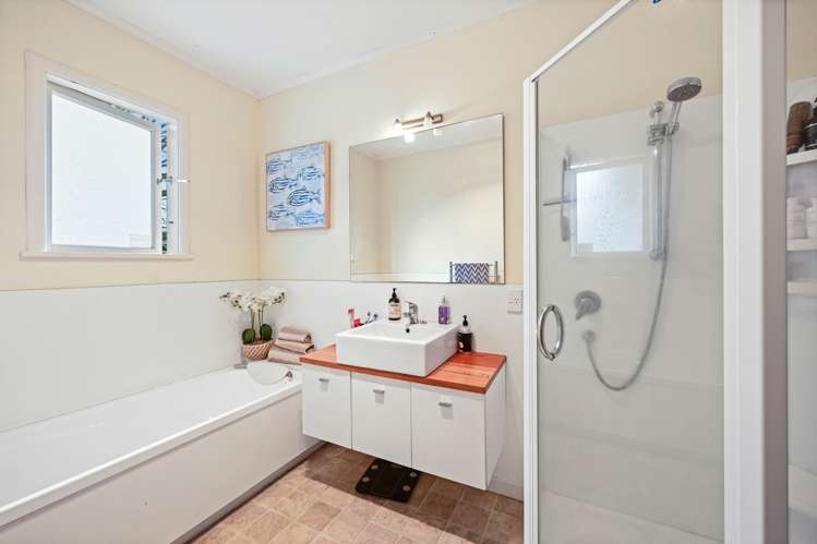 118 Tuhikaramea Road Dinsdale_14