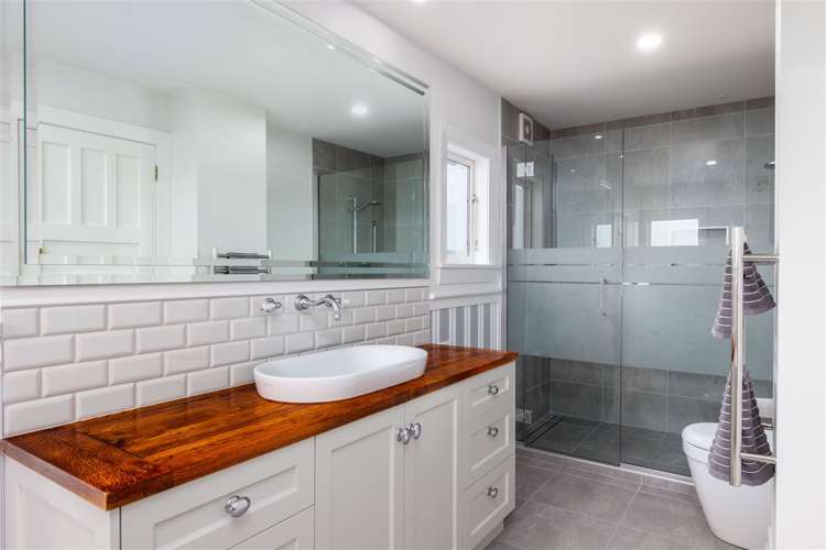 19 Brenchley Avenue Strowan_18