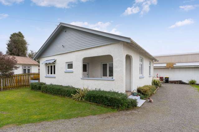 Charming Bungalow on Renall