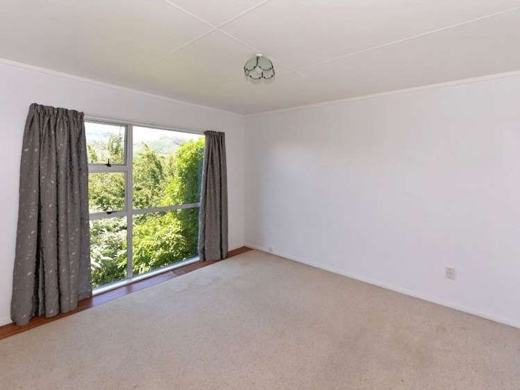 2/175 Princes Drive Britannia Heights_5