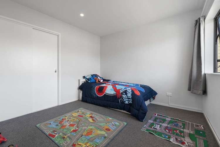 37/11 Ray Small Drive Papakura_14