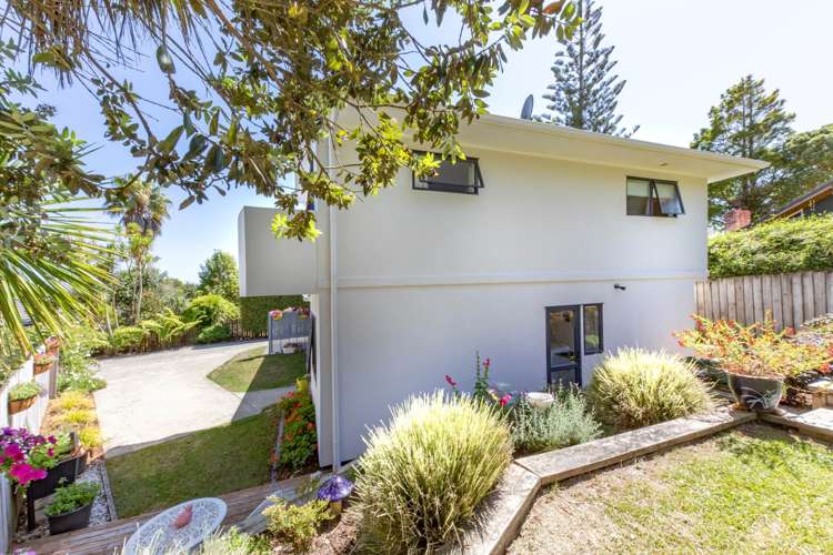 82d Woodglen Road Glen Eden_4