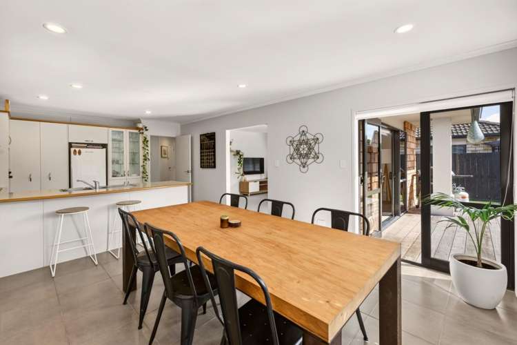 8 Tomika Crescent Papamoa_11