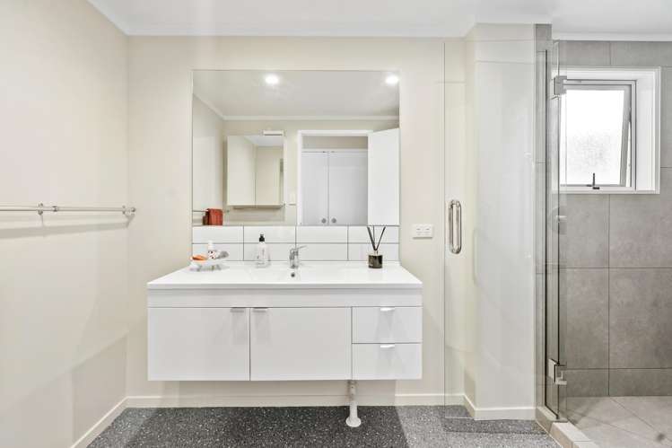 6/2 Vale Road Riverside_10