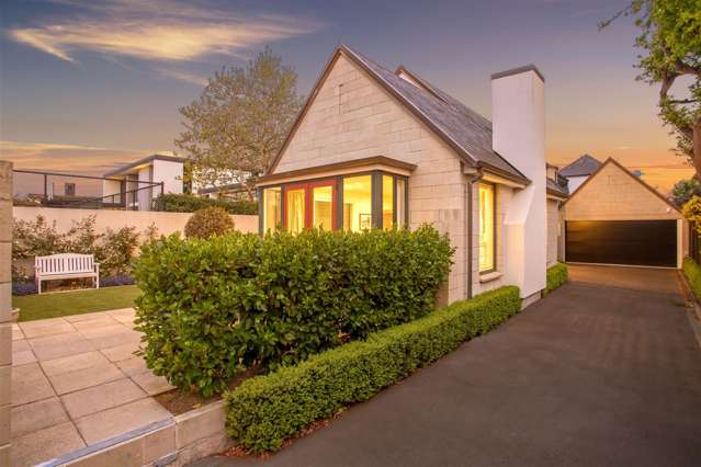 2/124 Leinster Road Merivale_1