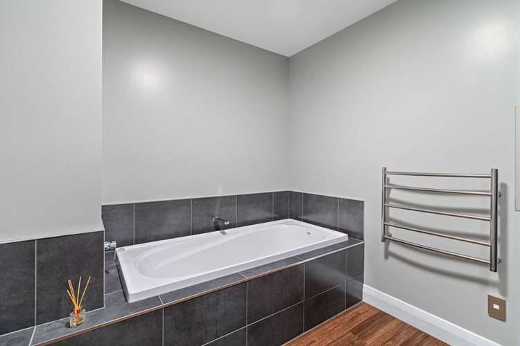 2 Atatu Lane Wigram_26