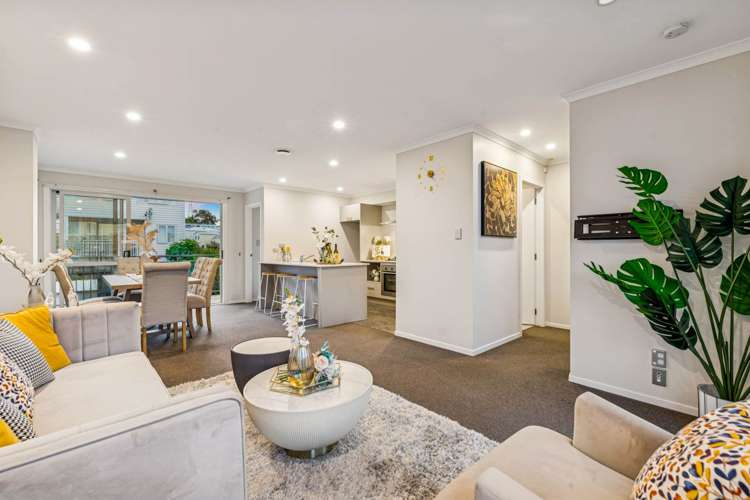 10 Panakenake Way Flat Bush_3