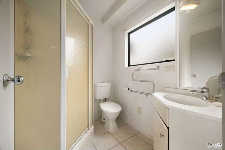 2/17 Manuwai Road Torbay_11