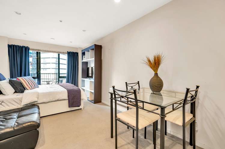 4E/23 Emily Place 10015_2