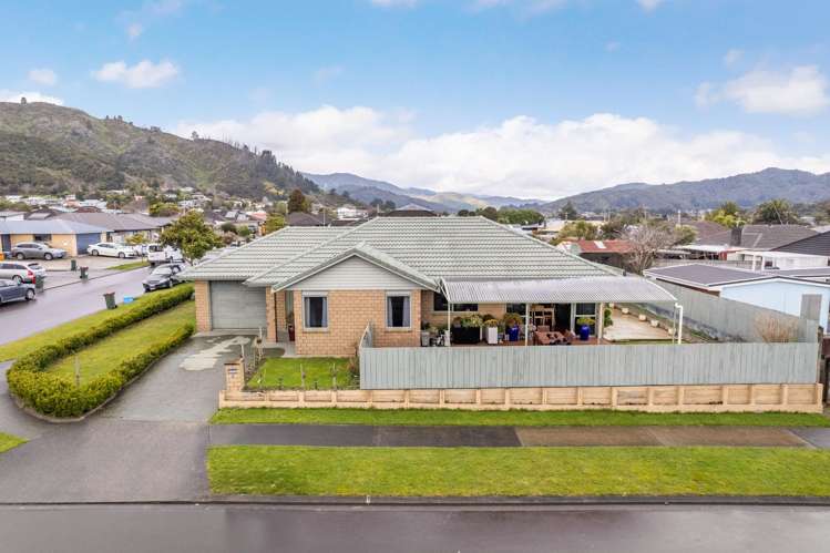2 Fraser Colman Grove Wainuiomata_1