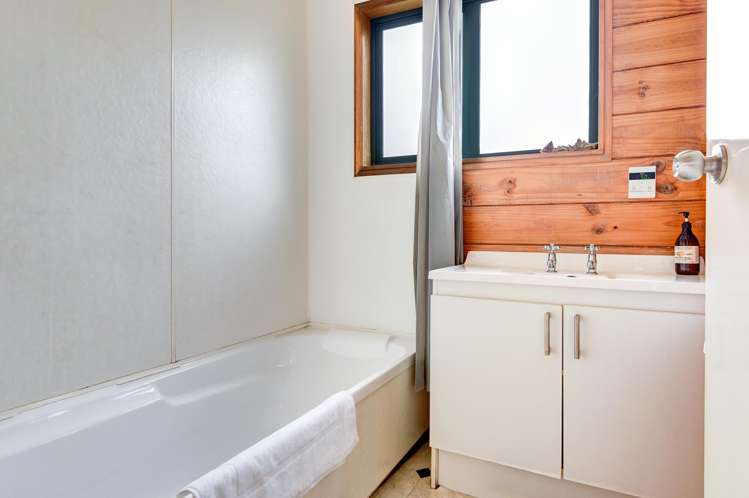 176 Okoia Road Okoia_17