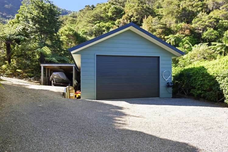 16 Worlds End Road Tennyson Inlet_21