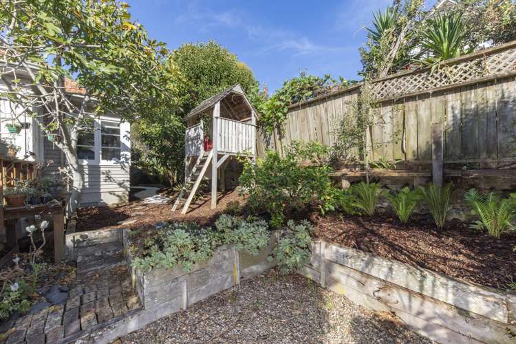 2 Haronui Road Greenlane_17