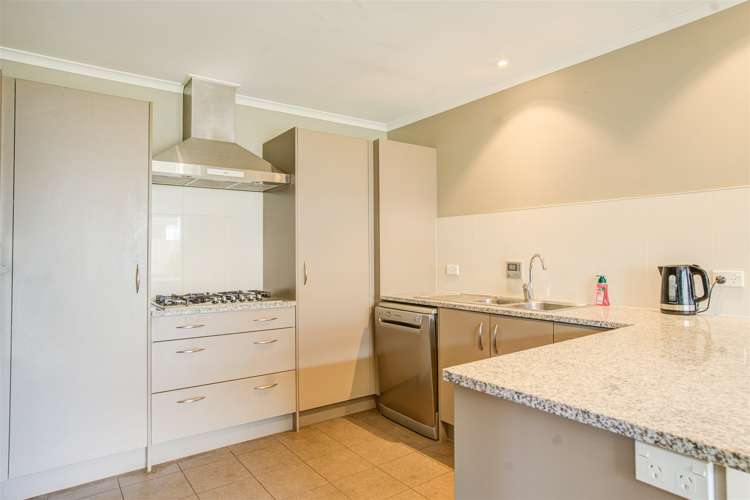 21 Burns Street Milton_12