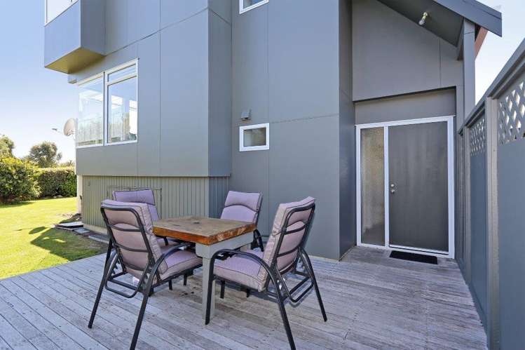 2/8 Gilray Place Waimarama_19