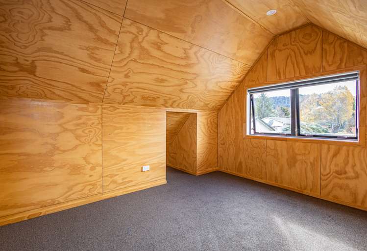 18 Lee Street Ohakune_14