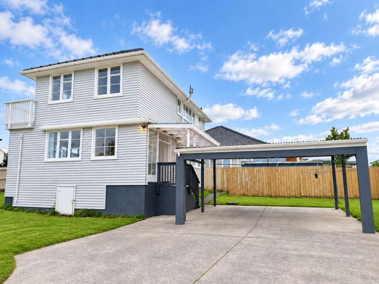 52 Freeland Ave Mount Roskill_1