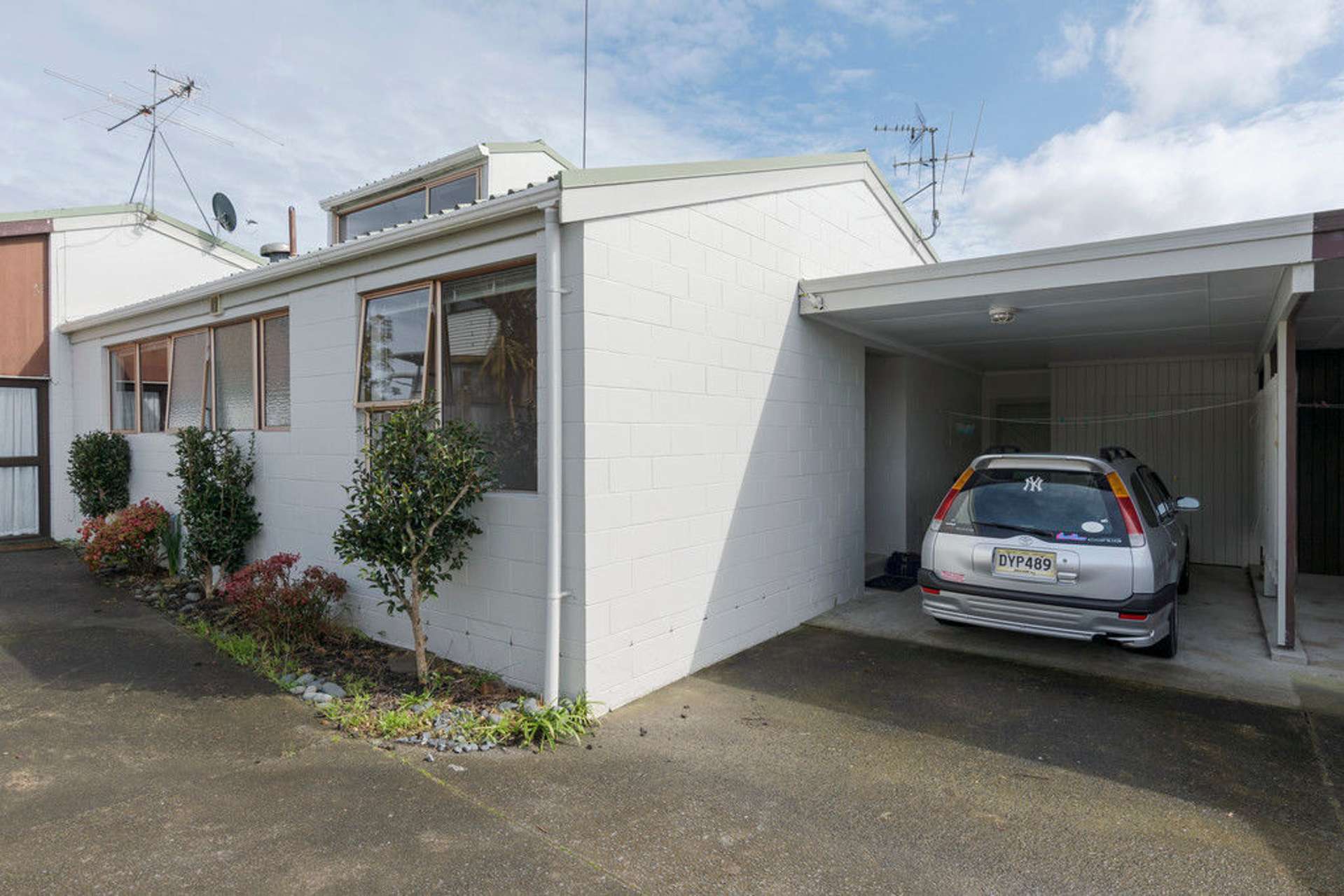 2/40 Bodi Place Te Atatu South_0