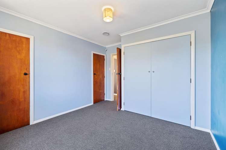 15 Montrose Place Takaro_11