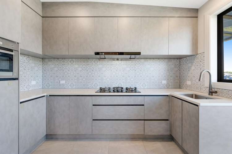 4 Hapukupuku Avenue Beachlands_11