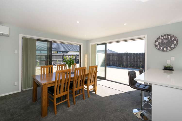 14 Catalina Crescent Burleigh_9