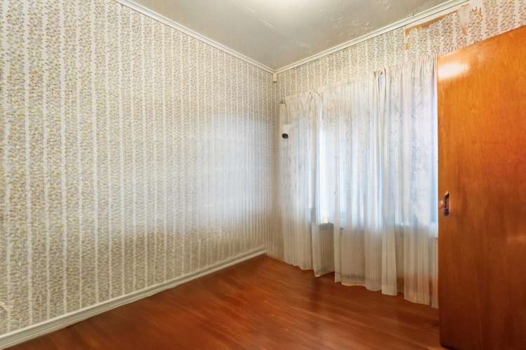 12 Mckinstry Avenue Mangere East_15