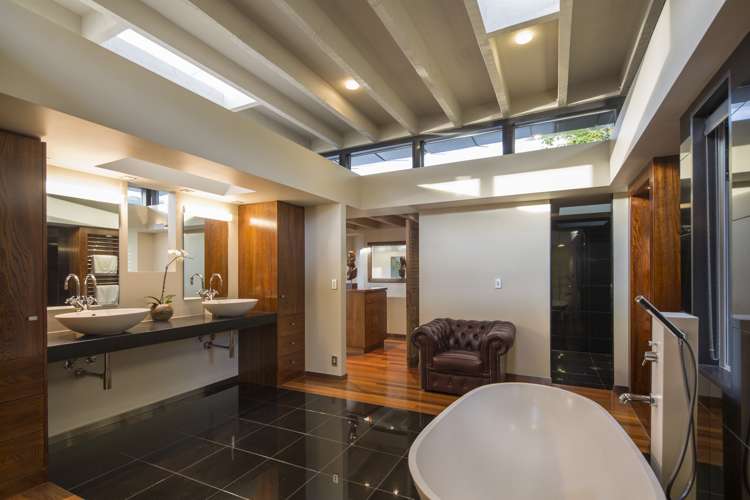 603 Peninsula Road Kelvin Heights_13