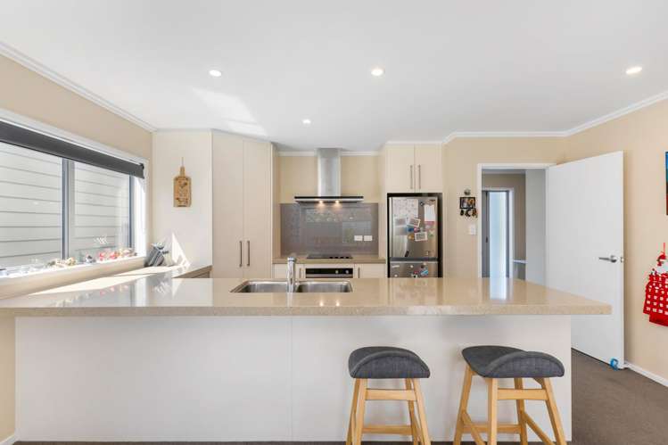 1 Chalfont Road Silverstream_2