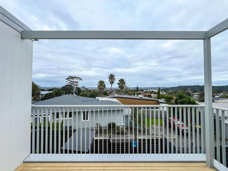 14/9 Aeroview Drive 1603_13
