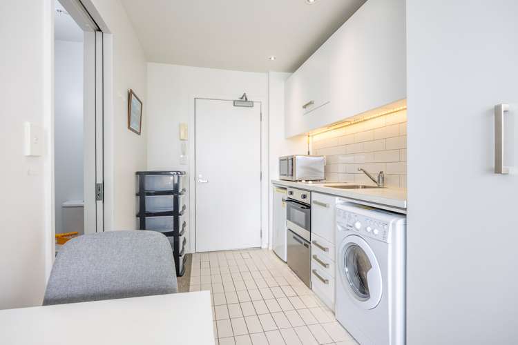 1013/10 Waterloo Quadrant Auckland Central_6