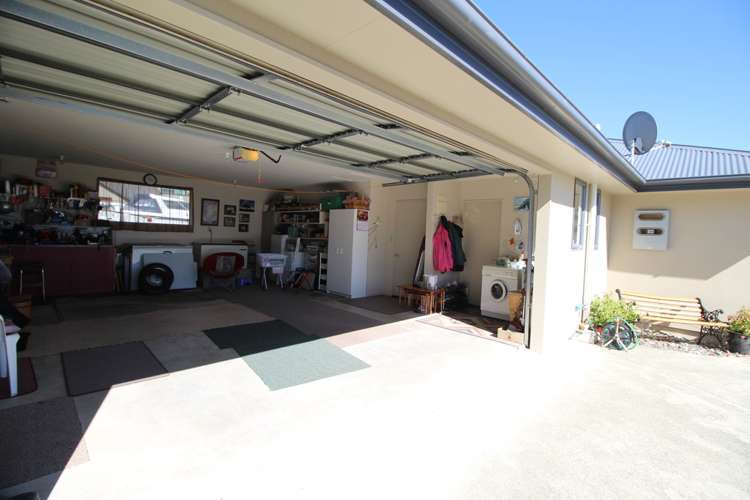 30 Cathedral Drive Manapouri_19