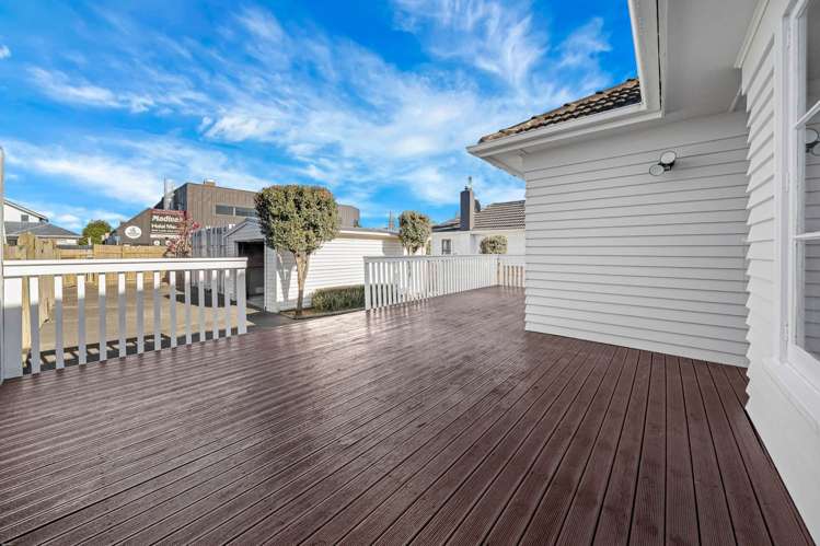 685 Hillsborough Road Mt Roskill_12