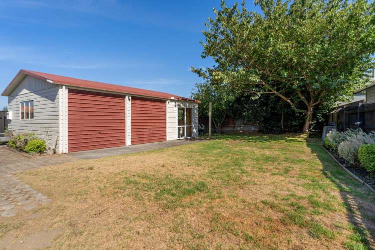 31 Rutherford Drive Waikanae Beach_12