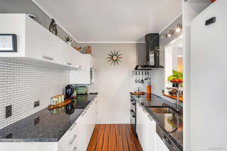 19 Regia Close Half Moon Bay_11