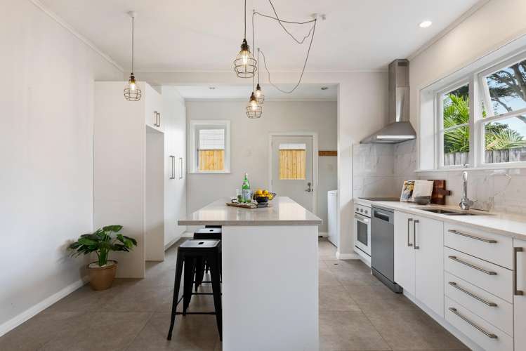 31 Woodward Road Mount Albert_7