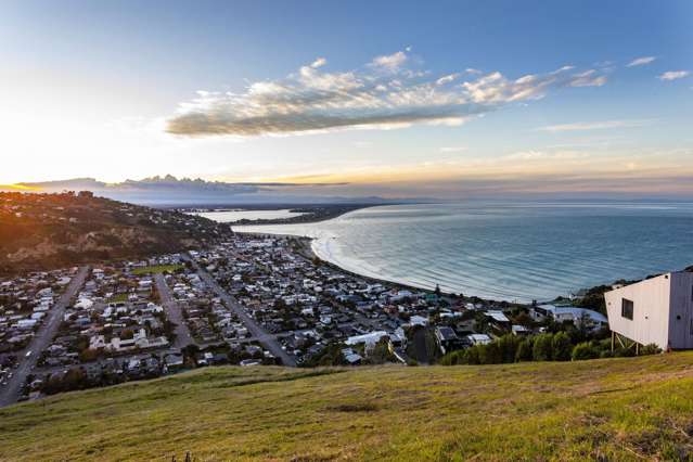 Breathtaking views in an enviable location