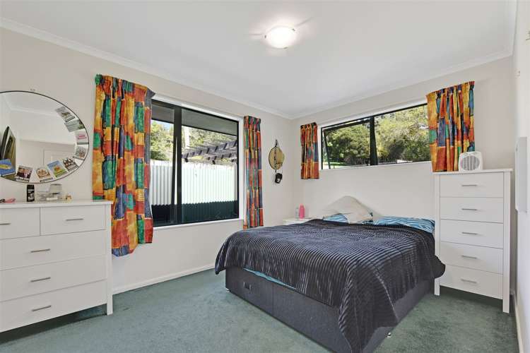 18 Orpington Place Stoke_16