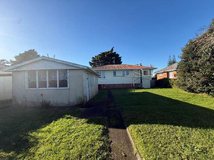 156 Russell Road Manurewa_14
