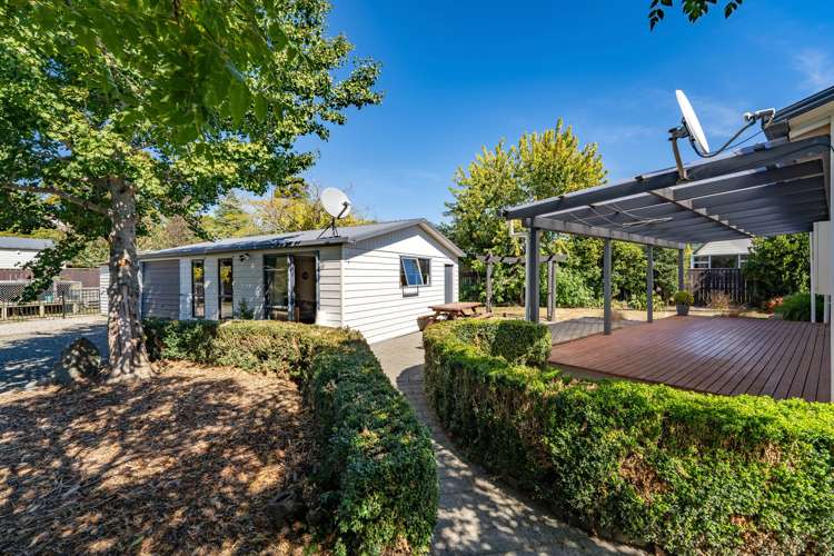 27 Eighty Eight Valley Road Wakefield_23