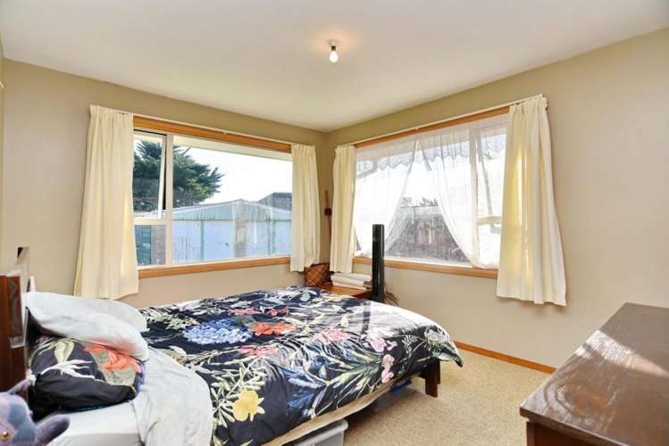 92 Frensham Crescent Woolston_11