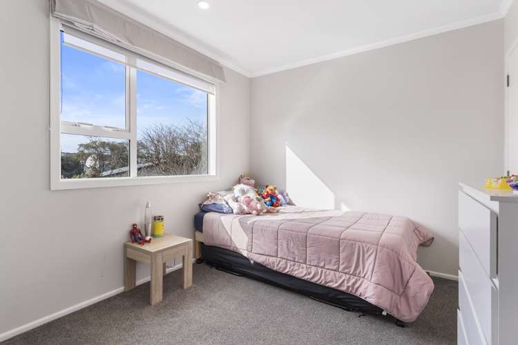23 Helleur Road Massey_10