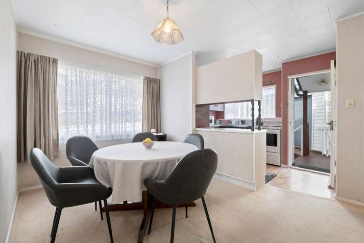 24 Santiago Crescent Unsworth Heights_12