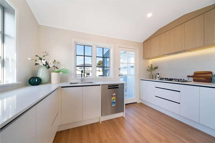 116 Hutchinson Avenue New Lynn_10