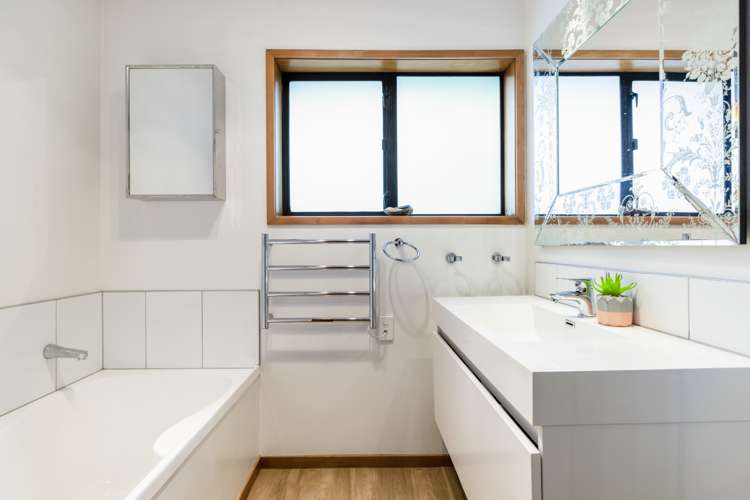 39 Lakeside Drive Pahurehure_15